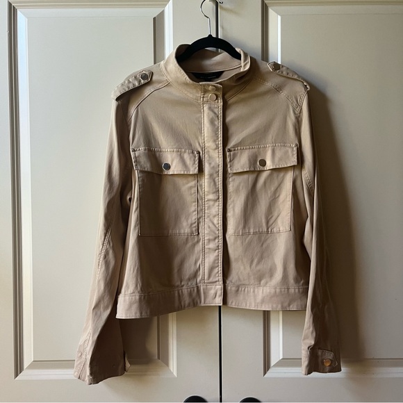 NWT White House Black Market Pret Relaxed Utility Jacket warm sand size XL - Picture 4 of 10